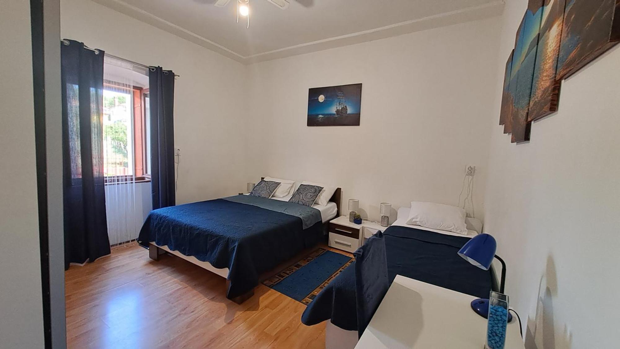 Red Blue With Private Parking And Gray Blue Apartment
